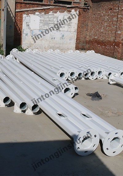 点击查看商品:监控杆